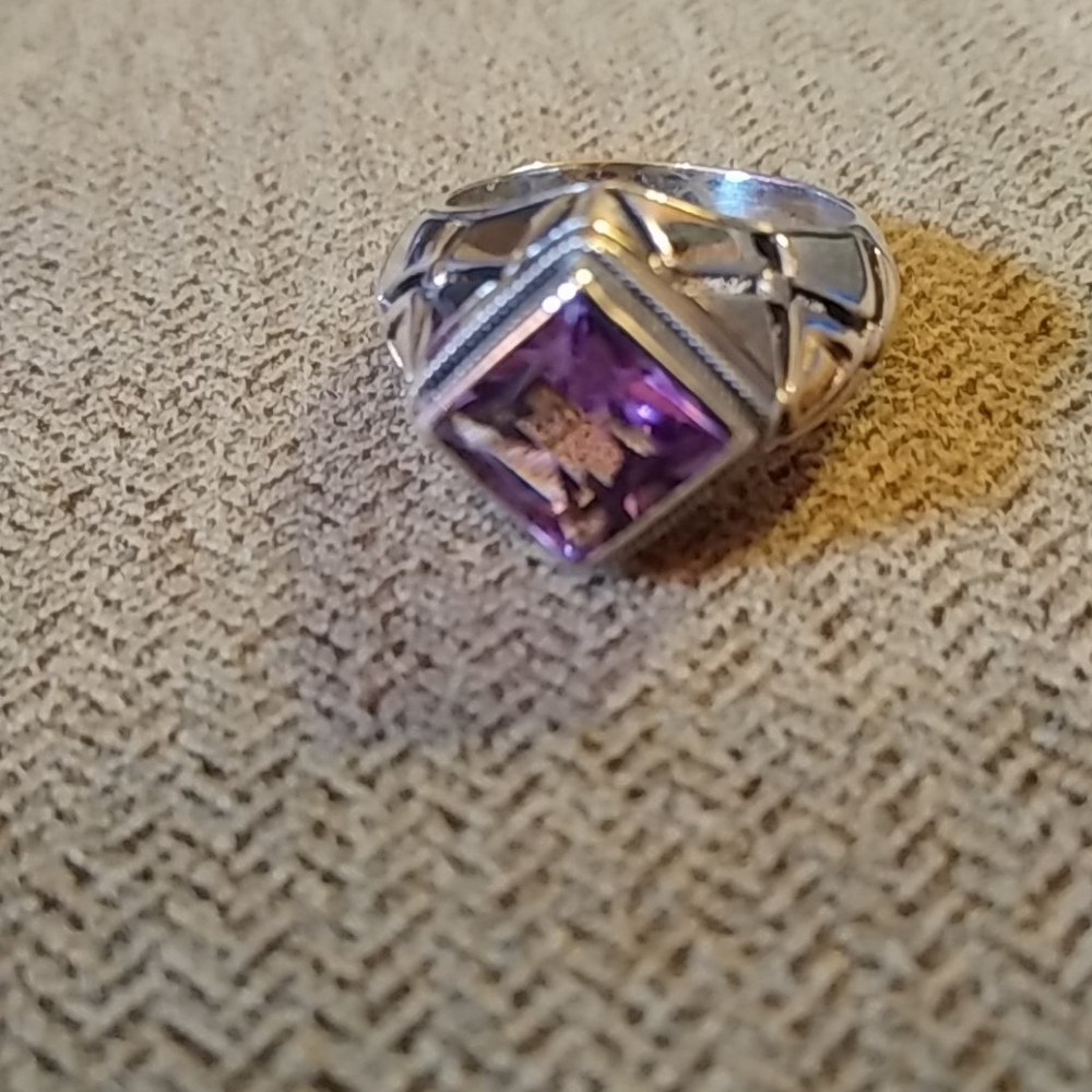 Never worn Bali Purple Amethyst silver ring
